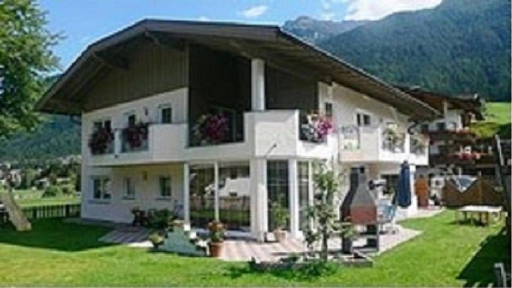 Landhaus Julian Neustift im Stubaital Eksteriør bilde
